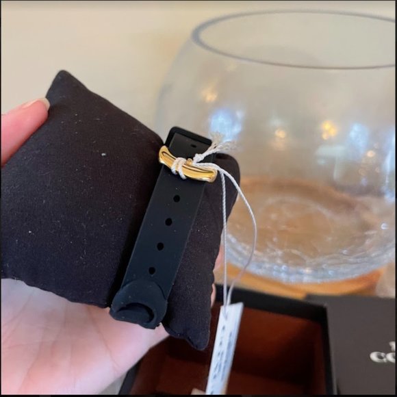 Coach Maddy Watch, 34mm Gold tone case and Signature rubber strap Black W1631 - Picture 3 of 4